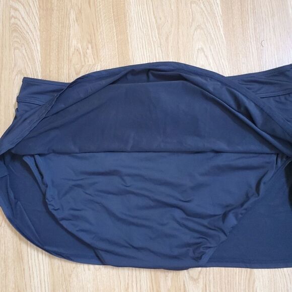 Anne Cole Plus Size Swim Skirt size 24W in Black. - Picture 8 of 13